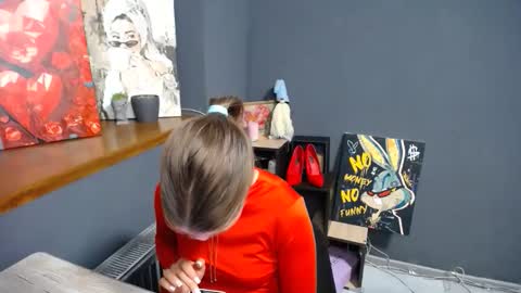 Snapshot of tiny_felicity chatting on 09/13/25, 07:08 Gloria online show from 09/13/25, 07:08