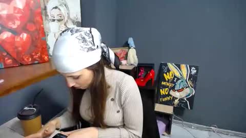 Gloria online show from 09/29/25, 06:29