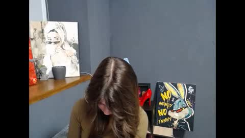 Gloria online show from 10/10/25, 07:40