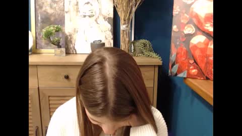 Snapshot of tiny_felicity chatting on 11/20/25, 07:41 Gloria online show from 11/20/25, 07:41