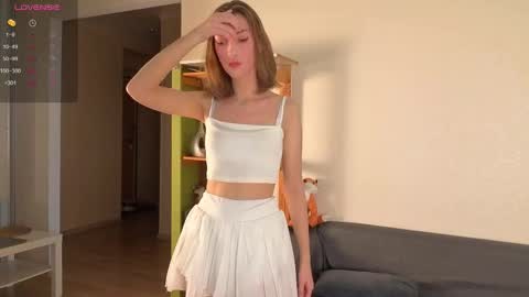 Lily online show from 09/21/25, 01:24