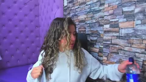 tiny online show from 01/11/25, 02:09