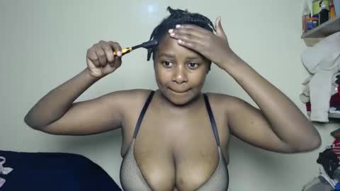 Snapshot of tiny_spoiler chatting on 03/09/25, 09:35 tiny_spoiler online show from 03/09/25, 09:35