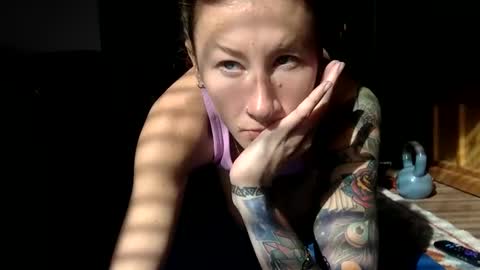 tinyandtatted420 online show from 11/23/25, 06:52