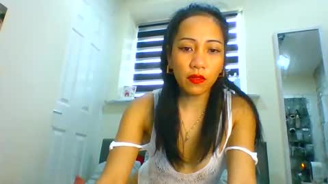 Snapshot of tinyasian911718 chatting on 01/16/25, 12:31 Tinyasian911718 sweetinyasian instagram online show from 01/16/25, 12:31