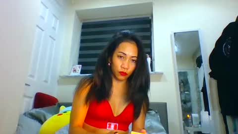 Snapshot of tinyasian911718 chatting on 02/06/25, 06:13 Tinyasian911718 sweetinyasian instagram online show from 02/06/25, 06:13