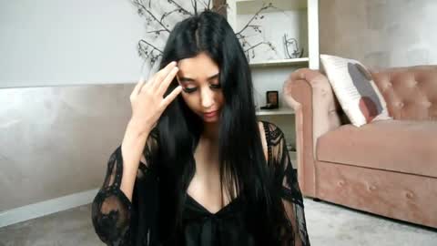 Snapshot of tinycassy chatting on 05/18/26, 04:51 TinyCassi online show from 05/18/26, 04:51