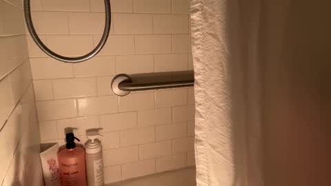 Snapshot of tinycasual chatting on 12/06/24, 06:17 Tea online show from 12/06/24, 06:17