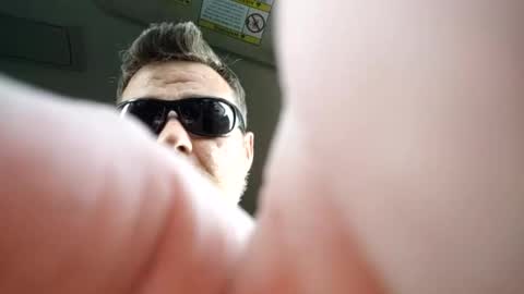 tinyd97657 online show from 10/11/25, 09:24