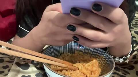 tinydaisy22 online show from 11/29/25, 06:38