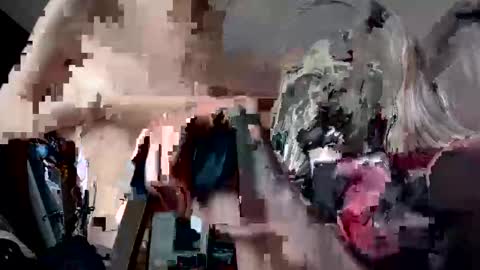 stage Kylie Sinner  brand CLITBAIT online show from 02/25/25, 06:31