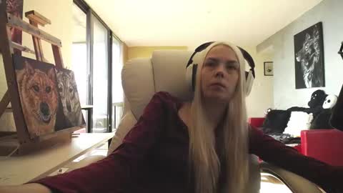 stage Kylie Sinner  brand CLITBAIT online show from 09/26/25, 07:18