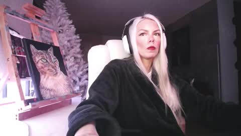 stage Kylie Sinner  brand CLITBAIT online show from 02/08/26, 05:33