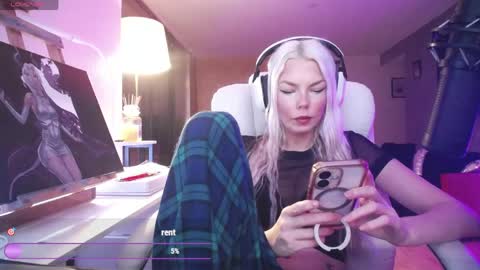 stage Kylie Sinner  brand CLITBAIT online show from 04/19/26, 01:38