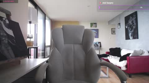 Snapshot of tinykylie chatting on 06/07/26, 06:33 stage Kylie Sinner brand CLITBAIT online show from 06/07/26, 06:33