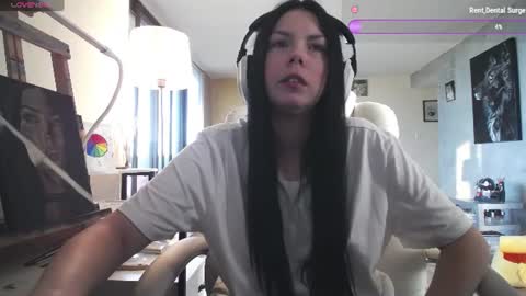 stage Kylie Sinner  brand CLITBAIT online show from 07/24/26, 09:40