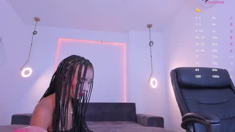 Luna  online show from 01/17/25, 11:06