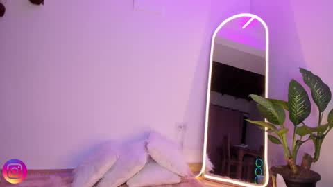 Luna  online show from 03/11/25, 02:32