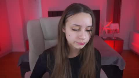 tinynataliee online show from 02/08/26, 08:45