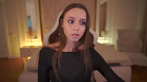 tinynataliee online show from 02/22/26, 10:30