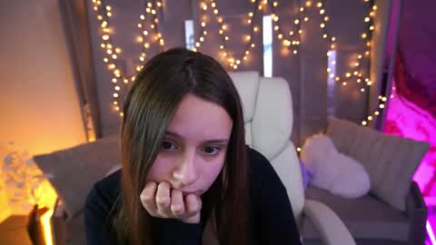 tinynataliee online show from 05/14/26, 08:59