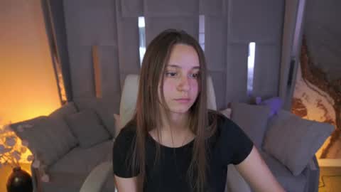 tinynataliee online show from 07/23/26, 07:45