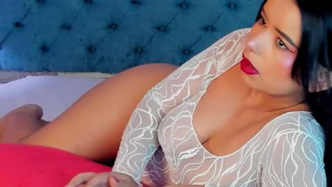 Snapshot of tinyrosee chatting on 03/03/26, 08:37 Tinnyrose online show from 03/03/26, 08:37