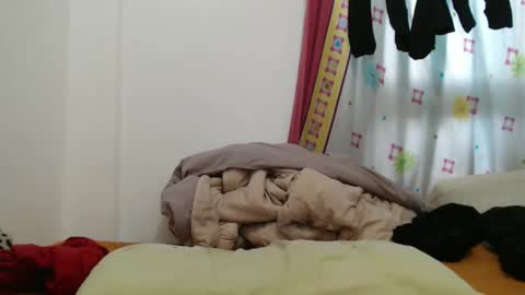 tinyslut66 online show from 04/19/26, 06:10