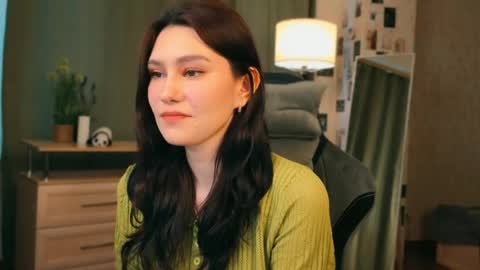 Polly online show from 04/17/26, 01:14