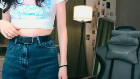 Polly online show from 04/19/26, 06:10