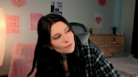 Polly online show from 04/23/26, 01:24