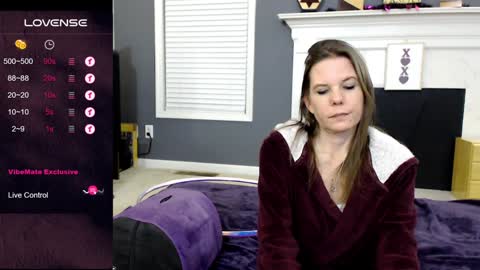 Snapshot of tinyvixxen chatting on 01/17/25, 02:39 V - Read the bio please thanks. online show from 01/17/25, 02:39