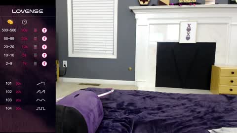 Snapshot of tinyvixxen chatting on 01/20/25, 02:53 V - Read the bio please thanks. online show from 01/20/25, 02:53