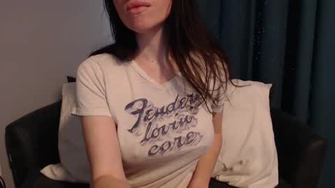 Snapshot of tinyytina chatting on 01/08/25, 07:13 TinyyTina online show from 01/08/25, 07:13