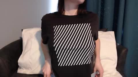 Snapshot of tinyytina chatting on 01/10/25, 07:54 TinyyTina online show from 01/10/25, 07:54