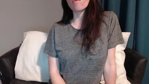 Snapshot of tinyytina chatting on 01/12/25, 08:46 TinyyTina online show from 01/12/25, 08:46