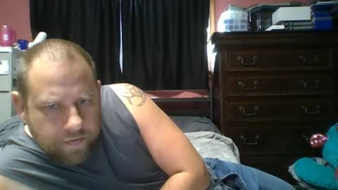 Snapshot of tipman84 chatting on 07/18/26, 01:26 C online show from 07/18/26, 01:26
