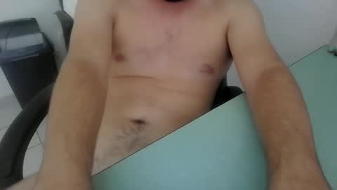 Snapshot of tipo2727 chatting on 01/11/25, 03:52 tipo2727 online show from 01/11/25, 03:52