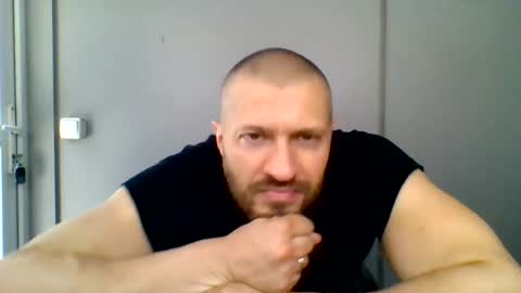 titan_heart online show from 06/24/26, 07:29