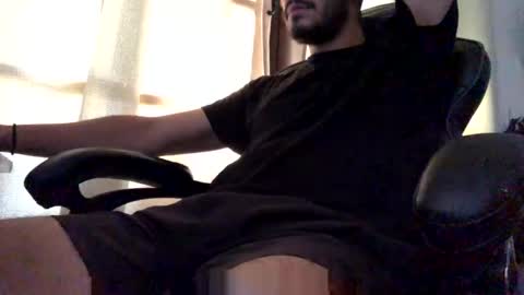 Titan online show from 03/05/25, 09:48