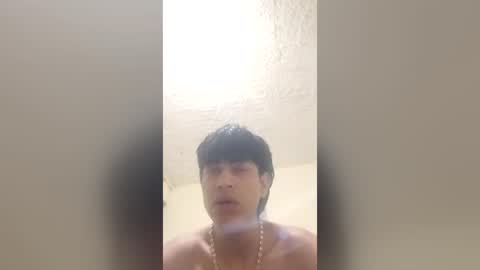 Snapshot of titanmedina85 chatting on 08/05/26, 11:06 titanmedina85 online show from 08/05/26, 11:06