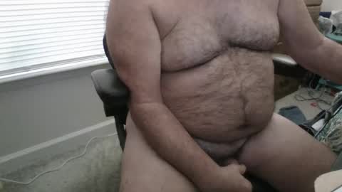 Snapshot of titman98 chatting on 01/17/25, 01:03 titman98 online show from 01/17/25, 01:03