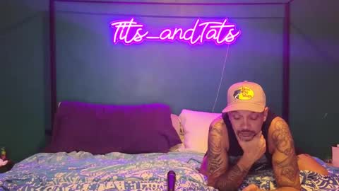 Snapshot of tits_andtats chatting on 09/17/25, 04:36 Lolo and Erik online show from 09/17/25, 04:36