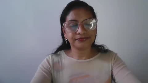 Ester online show from 12/08/24, 09:30