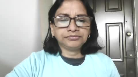 Snapshot of titssmall123 chatting on 06/30/26, 02:29 Ester online show from 06/30/26, 02:29