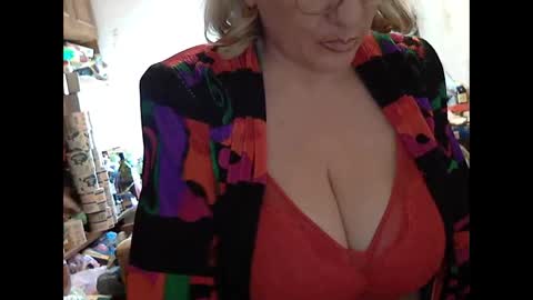 tittylina online show from 11/09/25, 08:40