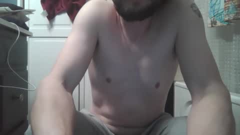 Snapshot of tittyzandbeer chatting on 03/28/26, 10:26 tittyzandbeer online show from 03/28/26, 10:26