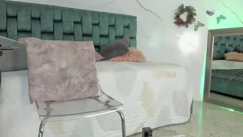 Tivizay online show from 01/08/26, 02:41