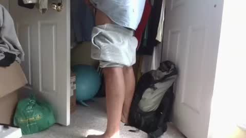 tj526316275 online show from 04/23/26, 12:51