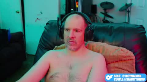 Snapshot of tkmacon chatting on 01/15/26, 12:21 TK Maconn online show from 01/15/26, 12:21